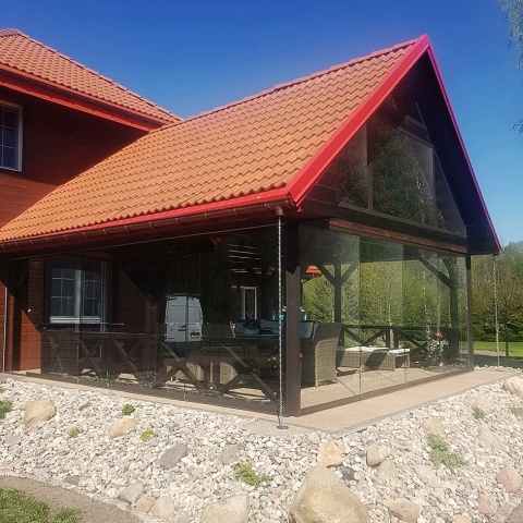 Безкаркасні каркасні системи для балконних огороджень, виробник Польща