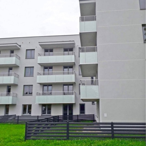 Безкаркасні каркасні системи для балконних огороджень, виробник Польща